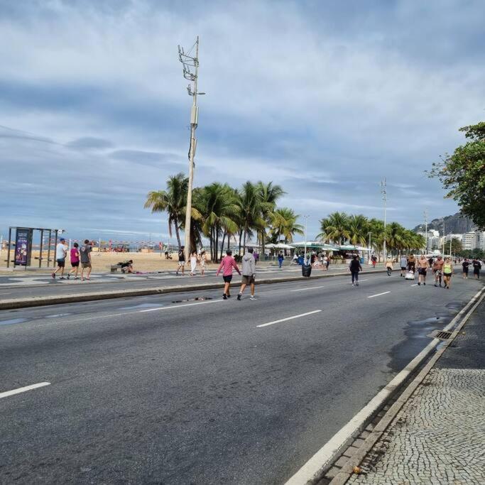 Apartamento Em Copacabana A 100 Metros Da Praia リオデジャネイロ エクステリア 写真